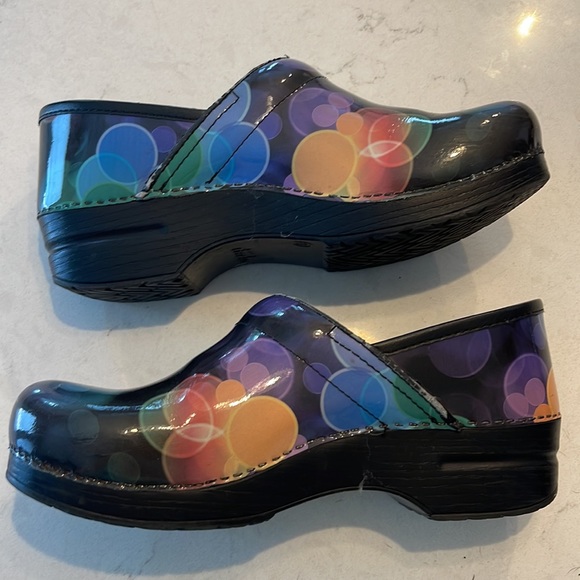 Nursing clogs - Picture 3 of 6